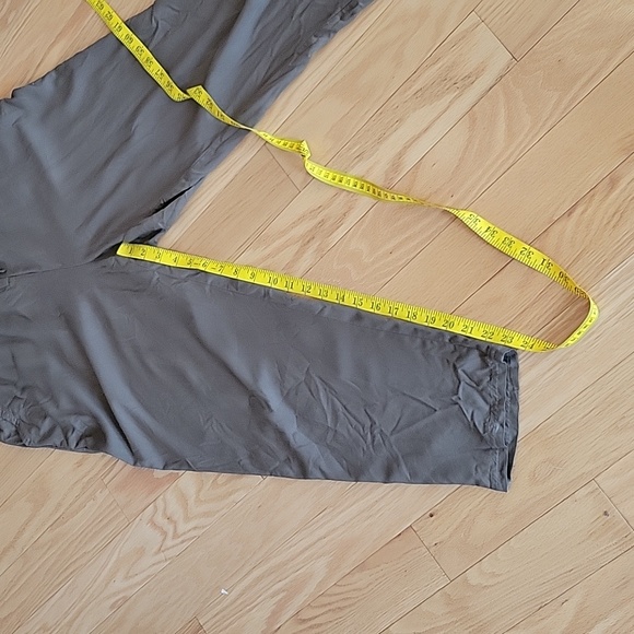 Old Navy Long Sleeve Surplice Utility Jumpsuit - Picture 13 of 16